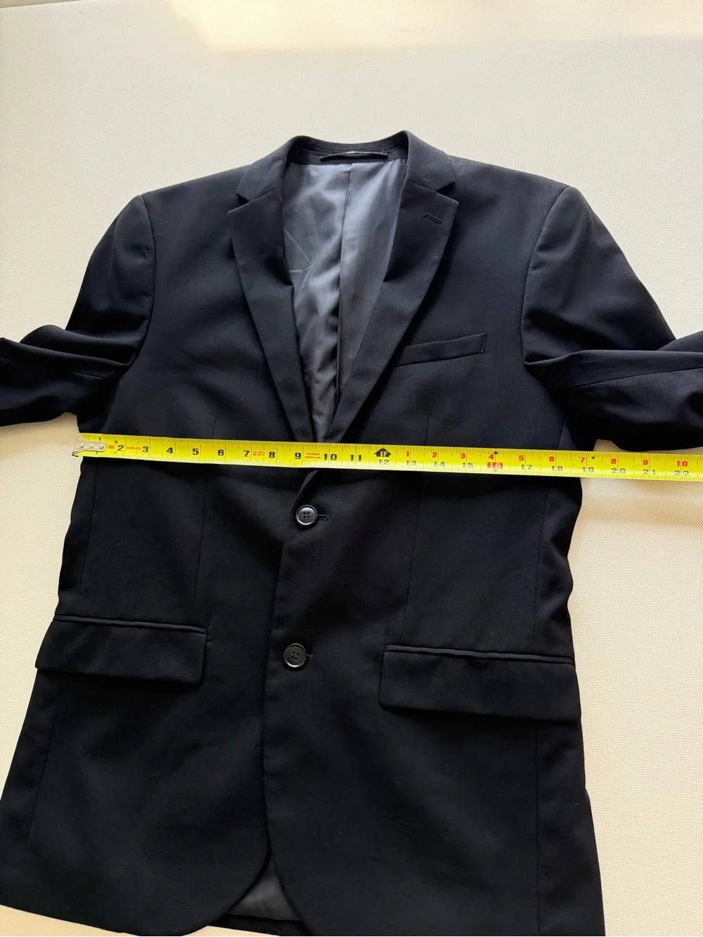 H&M Men's Black Two-Button Blazer with Notch Lapel
